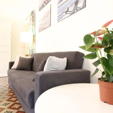 Sole Apartment *